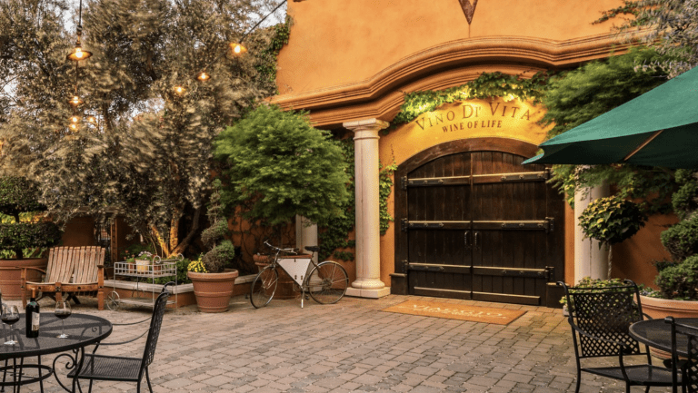 Viaggio Winery tasting patio